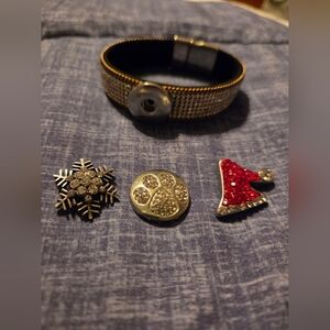 Rhinestone Magnetic Bracelet With Snap Charms